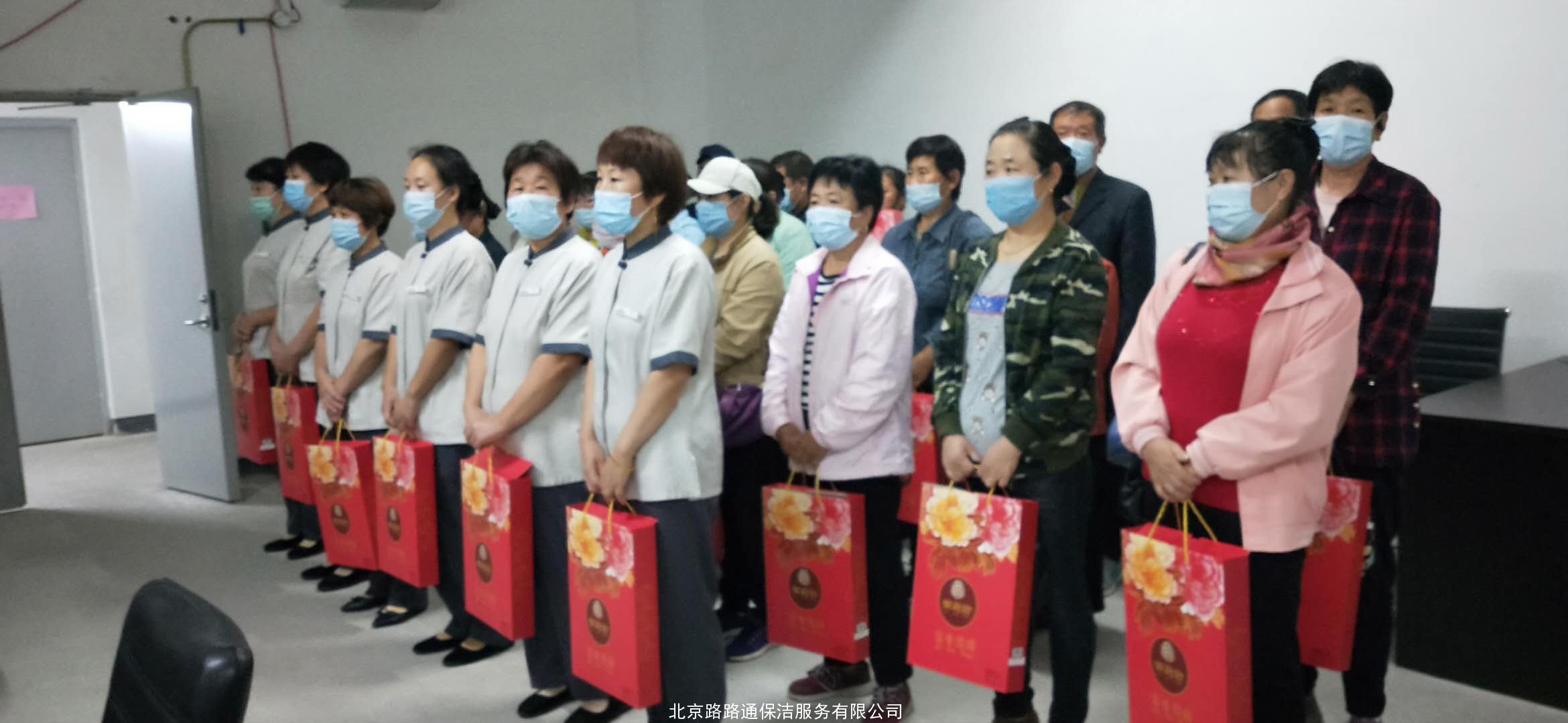 公司给员工中秋的礼品(图6)