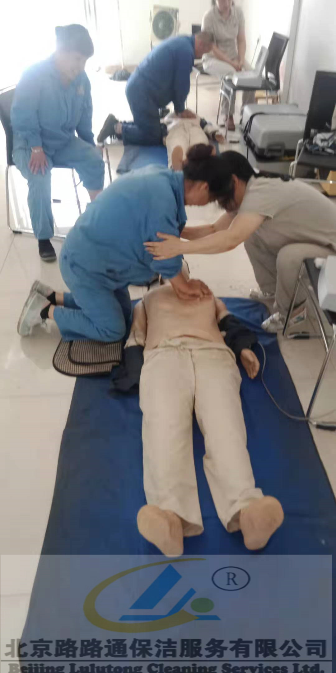 员工参加急救实操学习(图5)